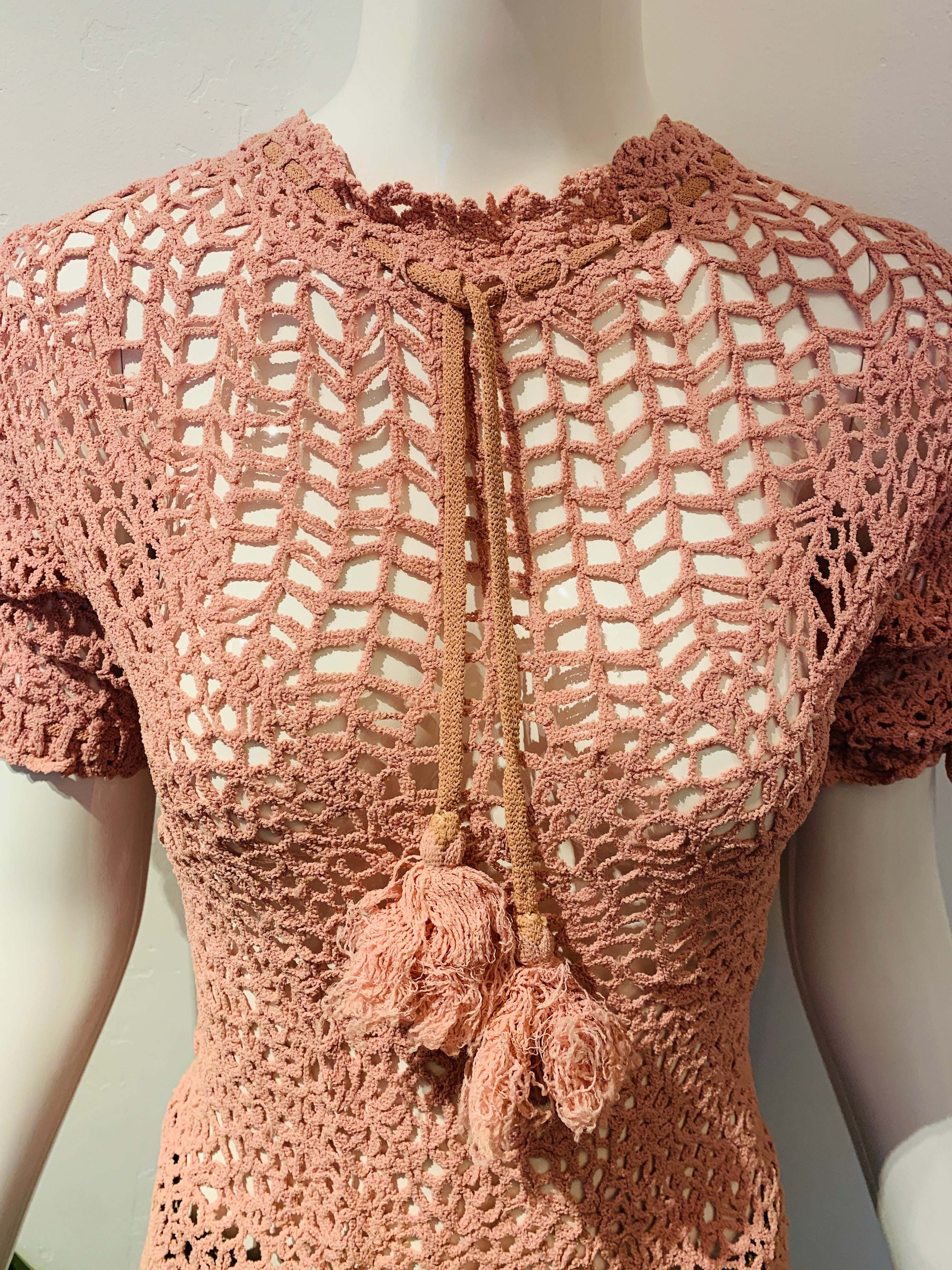 Darling 1940’s Pink Knit Top