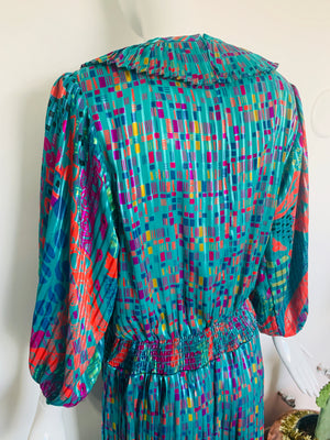 Vintage 70s Geometric Ruffle Collar Dress