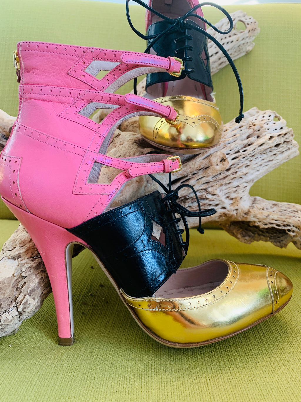 Designer Gold Toe Leather Lace Up Heels ~ Size EU 36.5