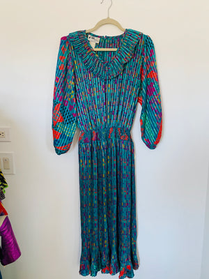 Vintage 70s Geometric Ruffle Collar Dress